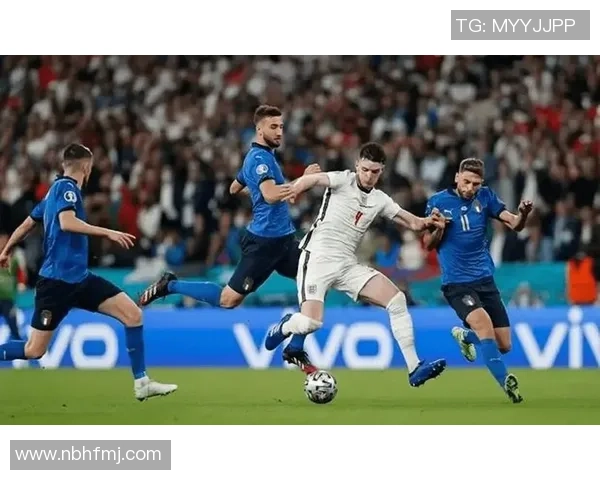 英格兰与意大利在欧洲橄榄球六国赛中展开激烈对决，谁能笑到最后